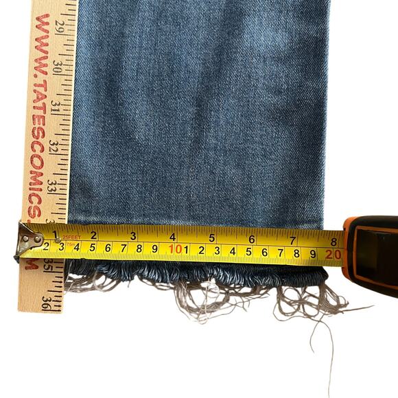 Express Cropped Flare High Rise Distressed Jeans Women’s Size 8 Blue Denim - Picture 6 of 8